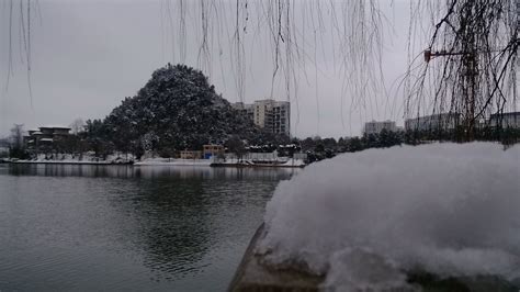 帐篷过夜下大雪,帐篷过夜下大雪好吗缩略图