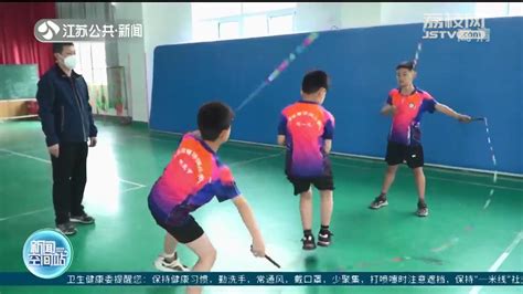 花式跳绳小学生,花式跳绳小学生视频缩略图