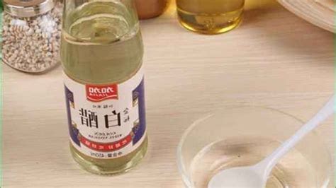 白醋(白醋洗脸可以祛斑美白吗)缩略图